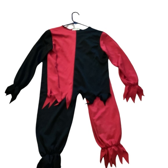 Evil Jester Costume - Picture 2 of 6